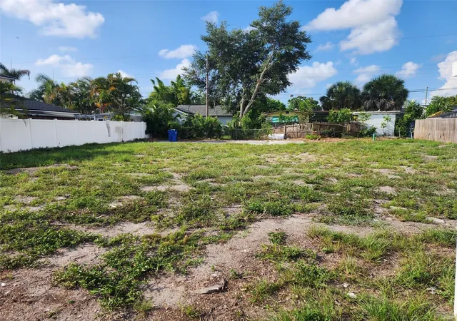 Photo 2 of Land for sale at 1748 31st Avenue N, Saint Petersburg, FL 33713 | MLS# TB8443771 | Listing updated on 2026-08-14