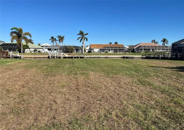 3rd image of 1114 Lucia Dr, Punta Gorda, FL 33950 | MLS# C7517131