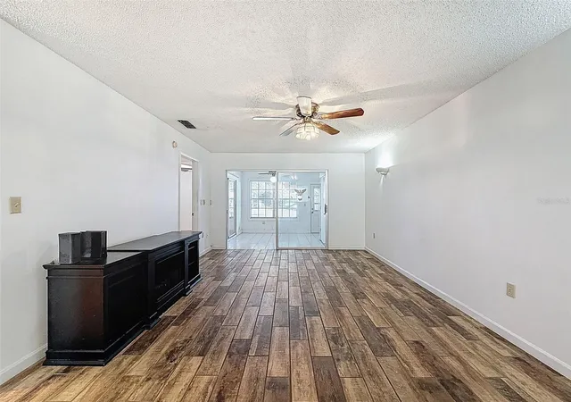 3rd image of 11403 Versailles Ln, PORT RICHEY, FL 34668