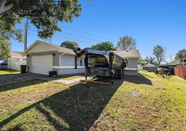 Photo 2 of Single family home for sale at 645 Timber Bay Cir E, Oldsmar, FL 34677 | MLS# TB8443970 | Listing updated on 2026-09-28