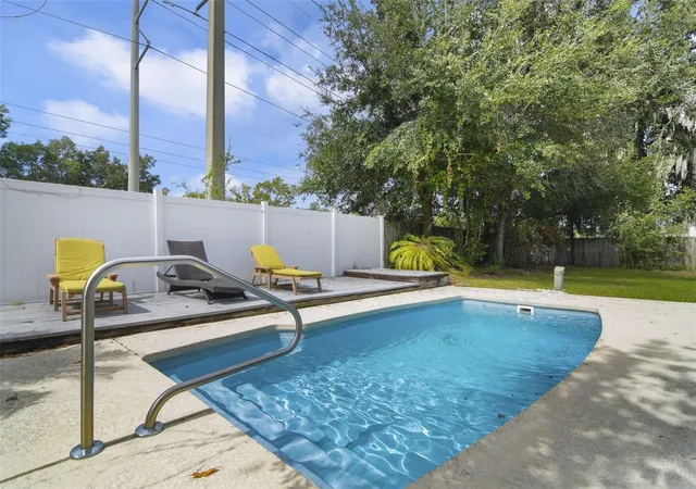 Photo 2 of Single family home for sale at 1410 Se 44th Avenue, Ocala, FL 34471 | MLS# NS1086441 | Listing updated on 2026-07-01