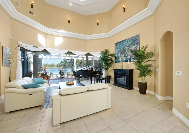 Photo 3 of Single family home for sale at 4209 Lake Lockhart Dr, Orlando, FL 32810 | MLS# A4670683 | Listing updated on 2026-08-12