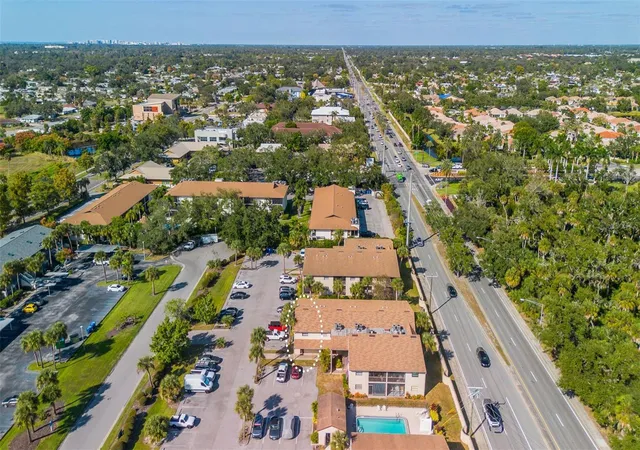 33rd image of 7223 Cloister Dr #111, Sarasota, FL 34231 | MLS# C7517166