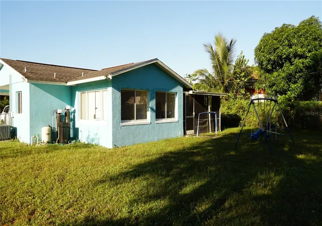 4th image of 5106 Lee Cir S, Lehigh Acres, FL 33971 | MLS# O6357492