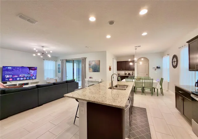 Photo 4 of Single family home for sale at 17098 Water Spring Blvd, Winter Garden, FL 34787 | MLS# O6357599 | Listing updated on 2026-08-03
