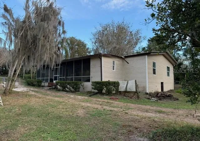 2nd image of 14914 Se 56th Ave, Summerfield, FL 34491 | MLS# OM712831
