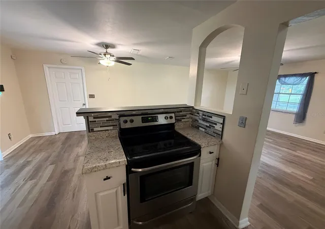 Homes for sale in Gainesville, FL | 5515 Nw 27Th Ter, Gainesville, FL 32653 | MLS# GC535206