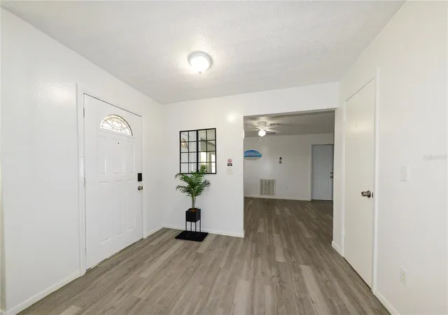 4th image of 124 Caddy Rd, Rotonda West, FL 33947 | MLS# D6144573