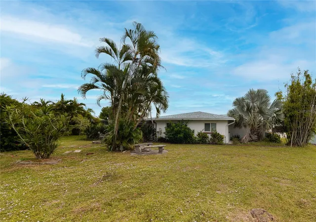 41st image of 124 Caddy Rd, Rotonda West, FL 33947 | MLS# D6144573