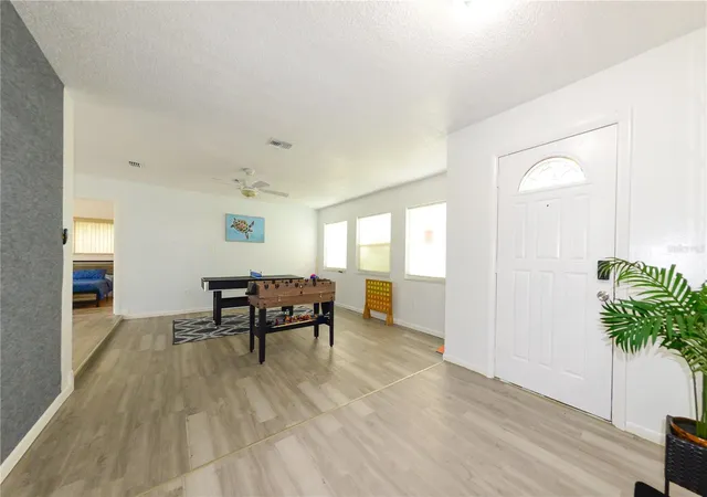5th image of 124 Caddy Rd, Rotonda West, FL 33947 | MLS# D6144573