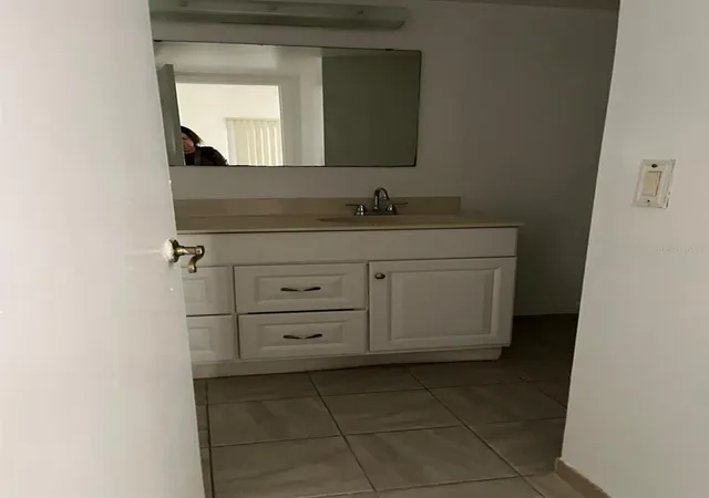 2nd image of 8236 Fairways Cir, OCALA, FL 34472