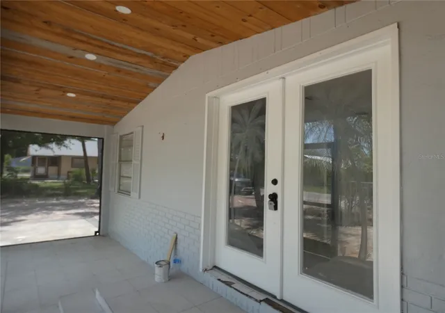 3rd image of 3817 Pearl St, Fort Myers, FL 33916 | MLS# C7517233