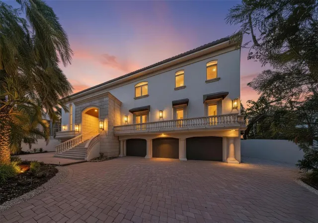 3rd image of 4136 Roberts Point Cir, Sarasota, FL 34242 | MLS# A4670896