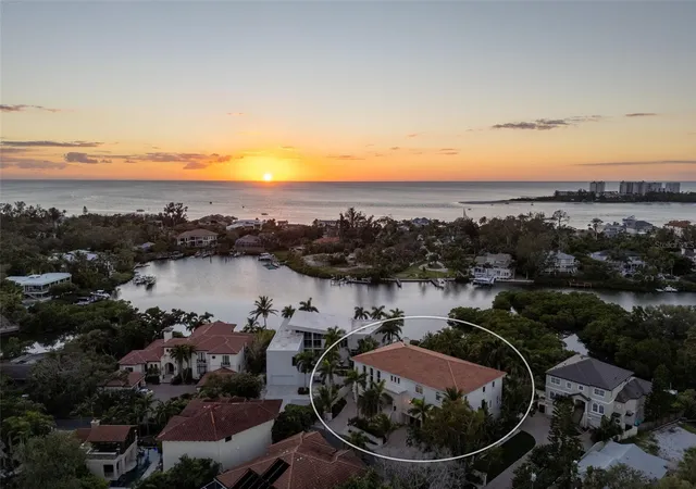 4th image of 4136 Roberts Point Cir, Sarasota, FL 34242 | MLS# A4670896