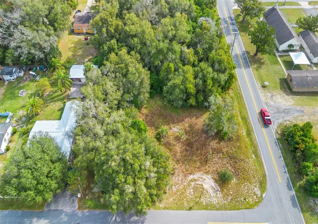 Photo 1 of Land for sale at 905 W Beresford Ave, De Land, FL 32720 | MLS# V4945731 | Listing updated on 2026-09-01
