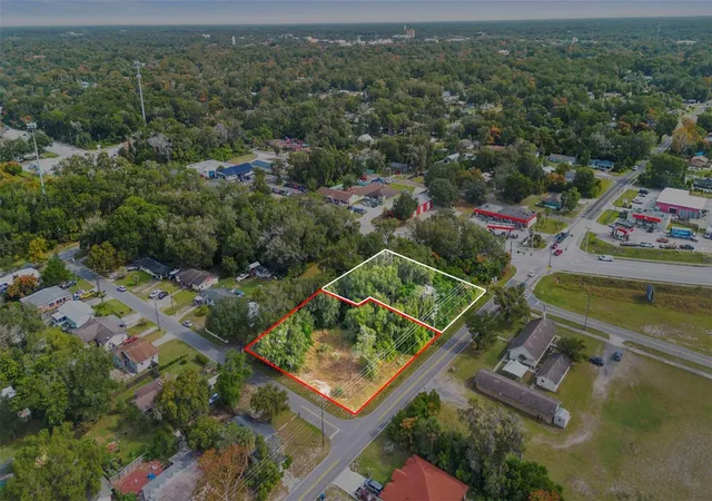 Photo 3 of Land for sale at 905 W Beresford Ave, De Land, FL 32720 | MLS# V4945731 | Listing updated on 2026-09-01