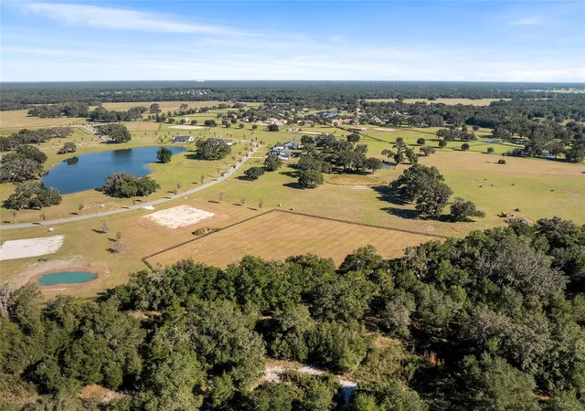 5th image of 12793 Sw 138Th Loop, Dunnellon, FL 34432 | MLS# OM712905