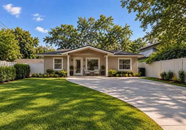 Photo 1 of Single family home for sale at 529 E Harding St, Orlando, FL 32806 | MLS# O6358012 | Listing updated on 2026-10-02