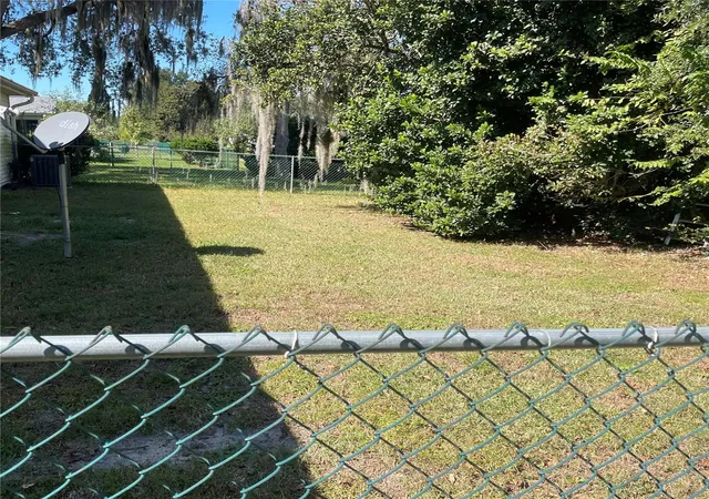 Photo 3 of Single family home for sale at 10967 Sw 81st Avenue, Ocala, FL 34481 | MLS# O6358051 | Listing updated on 2025-12-29