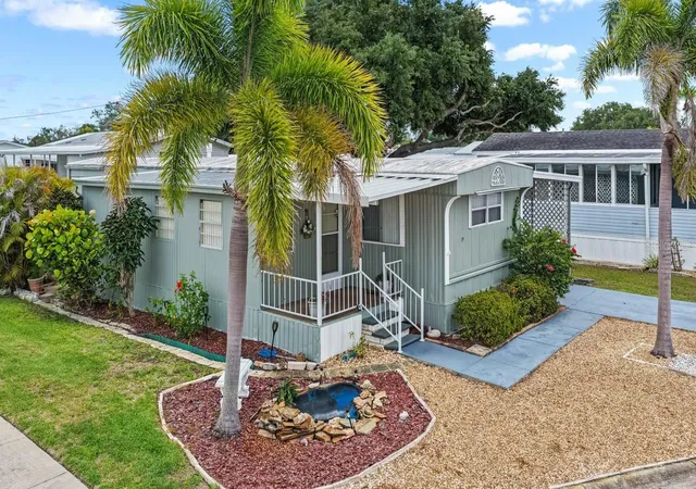 2nd image of 123 Saint Kitts Way, Apollo Beach, FL 33572 | MLS# TB8444964