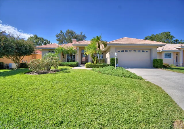 4th image of 239 Golf Aire Blvd, Winter Haven, FL 33884 | MLS# P4936940