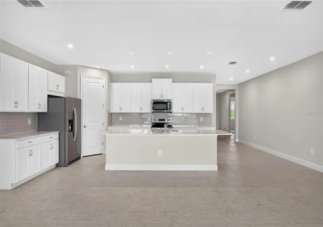 Photo 4 of Single family home for sale at 5016 124th Avenue E, Parrish, FL 34219 | MLS# TB8445048 | Listing updated on 2026-10-28