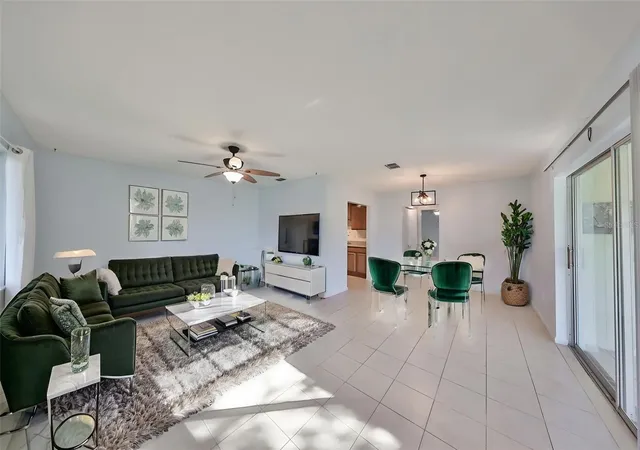 5th image of 1902 Dandridge St, SUN CITY CENTER, FL 33573