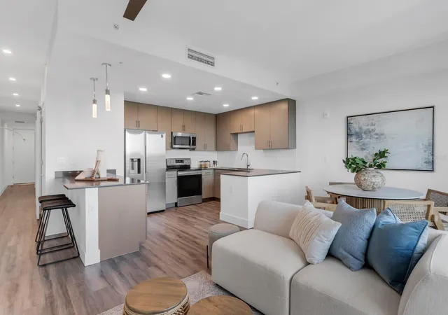 4th image of 1709 N Tamiami Trl #503, Sarasota, FL 34234 | MLS# A4671066