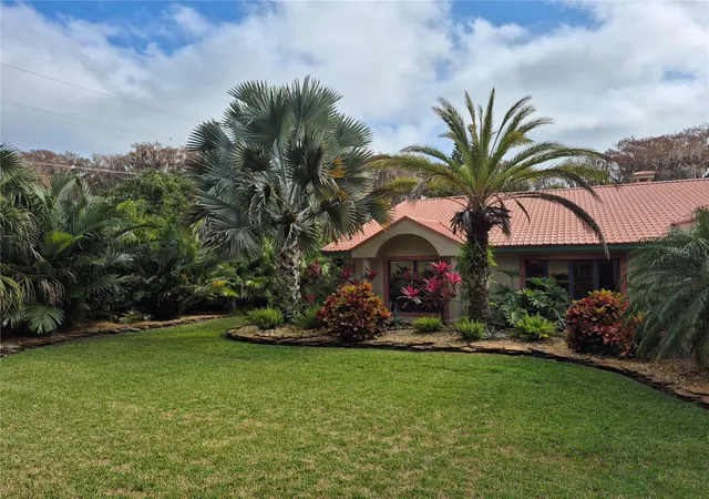 1st image of 4345 Corley Island Rd, Leesburg, FL 34748 | MLS# G5104166