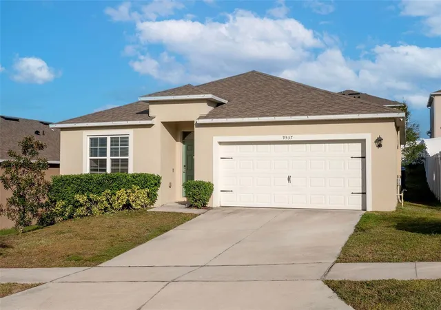 Photo 1 of Single family home for sale at 9537 Black Walnut Dr, Clermont, FL 34715 | MLS# O6358257 | Listing updated on 2026-10-21