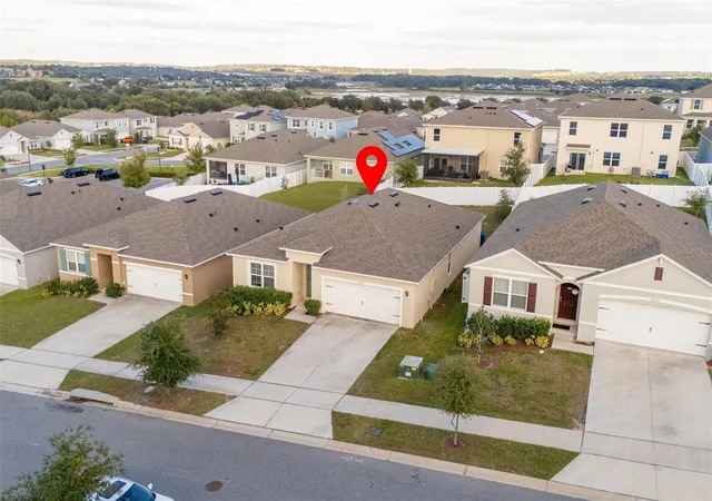 Photo 3 of Single family home for sale at 9537 Black Walnut Dr, Clermont, FL 34715 | MLS# O6358257 | Listing updated on 2026-10-21