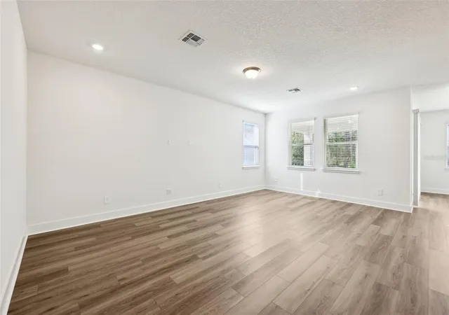5th image of 1340 Oakhaven Ave, Ormond Beach, FL 32174 | MLS# O6358258