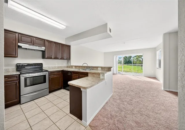image of 13917 Fairway Island Dr #928, Orlando, FL 32837 | MLS# O6358307