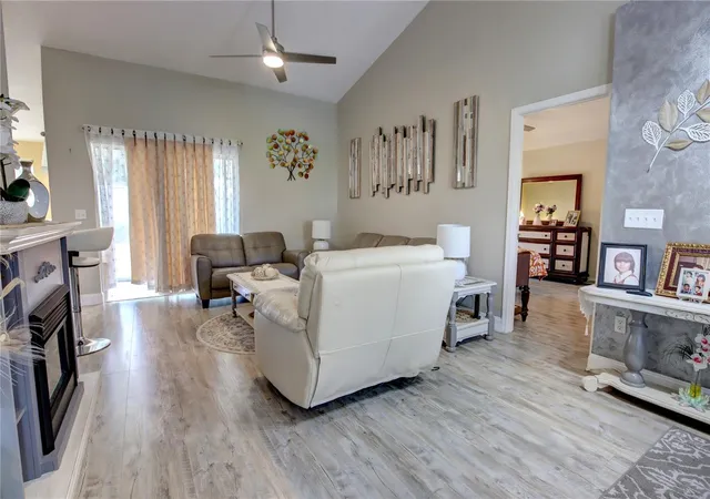 5th image of 2722 Maywood St, Eustis, FL 32726 | MLS# O6358346
