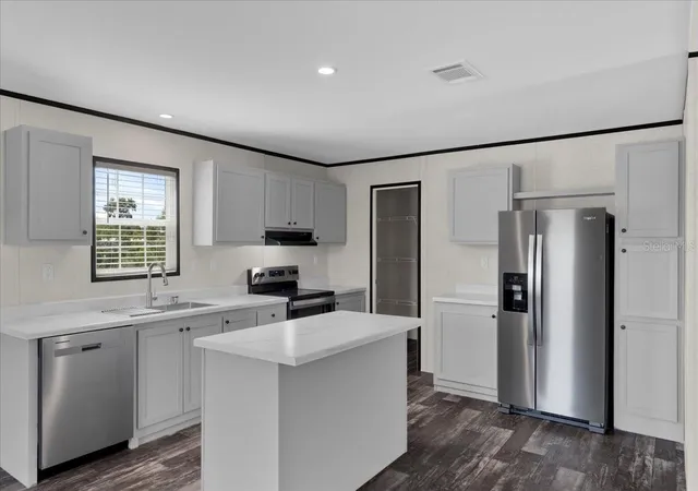 Photo 3 of Manufactured home for sale at 21351 Canal Dr, Brooksville, FL 34601 | MLS# P4936949 | Listing updated on 2026-10-07