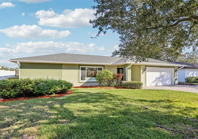 Photo 2 of Single family home for sale at 6251 18th Street NE, Saint Petersburg, FL | MLS# TB8445392 | Listing updated on 2026-10-01