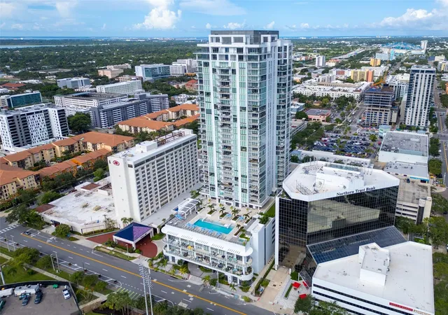 Condo for sale at 301 1St St S #3305, Saint Petersburg, FL 33701 | MLS# TB8445479 | Listing updated on 2026-07-24