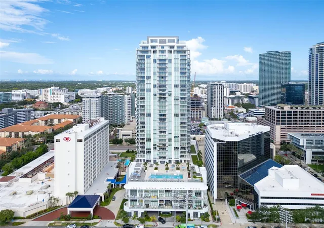 Condo for sale at 301 1St St S #3305, Saint Petersburg, FL 33701 | MLS# TB8445479