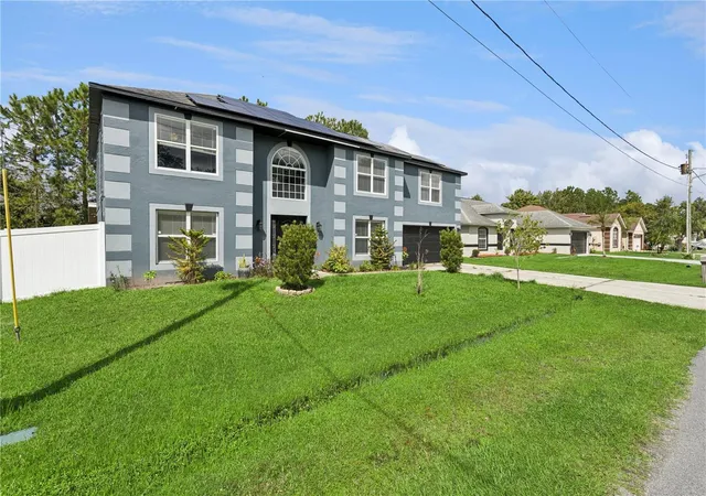 Photo 3 of Single family home for sale at 602 Rosaro Ct, Kissimmee, FL 34758 | MLS# O6358599 | Listing updated on 2026-09-26