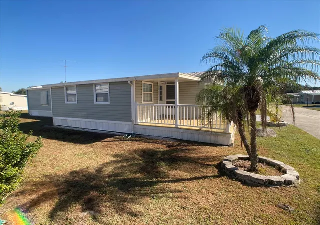 Photo 2 of Manufactured home for sale at 1710 7th Street Sw #44, Ruskin, FL 33570 | MLS# TB8445593 | Listing updated on 2026-09-15
