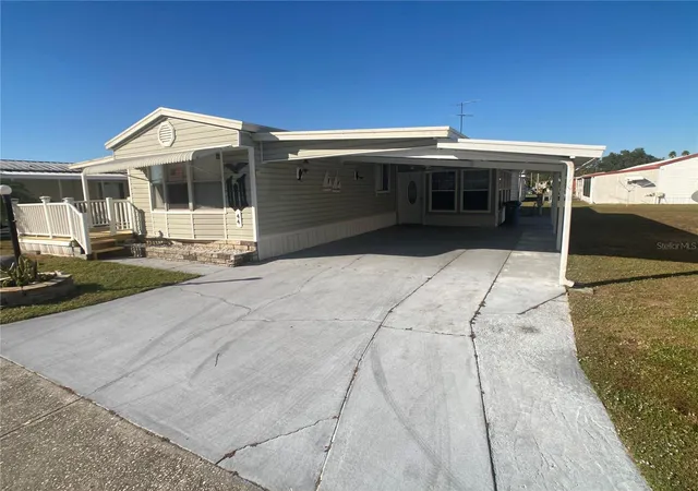Photo 4 of Manufactured home for sale at 1710 7th Street SW #44, Ruskin, FL 33570 | MLS# TB8445593 | Listing updated on 2026-09-15