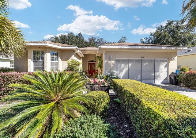 Photo 2 of Single family home for sale at 8364 Sw 79th Circle, Ocala, FL 34476 | MLS# OM713051 | Listing updated on 2026-09-02