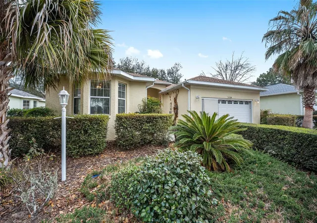 Photo 1 of Single family home for sale at 8364 Sw 79th Circle, Ocala, FL 34476 | MLS# OM713051 | Listing updated on 2026-09-02