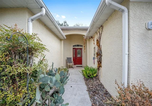 Photo 3 of Single family home for sale at 8364 SW 79th Circle, Ocala, FL 34476 | MLS# OM713051 | Listing updated on 2026-09-02