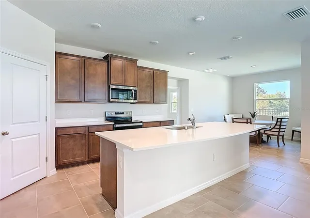 5th image of 10471 Bridgegate Heights Loop, San Antonio, FL 33576 | MLS# TB8445691