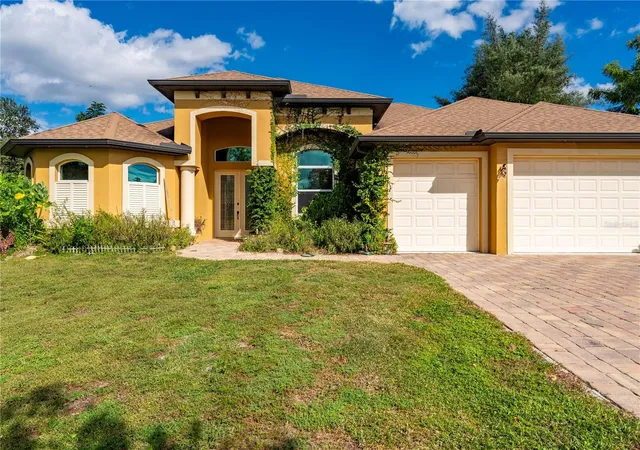 Photo 4 of Single family home for sale at 38881 Washington Loop Rd, Punta Gorda, FL 33982 | MLS# C7517394 | Listing updated on 2026-09-24