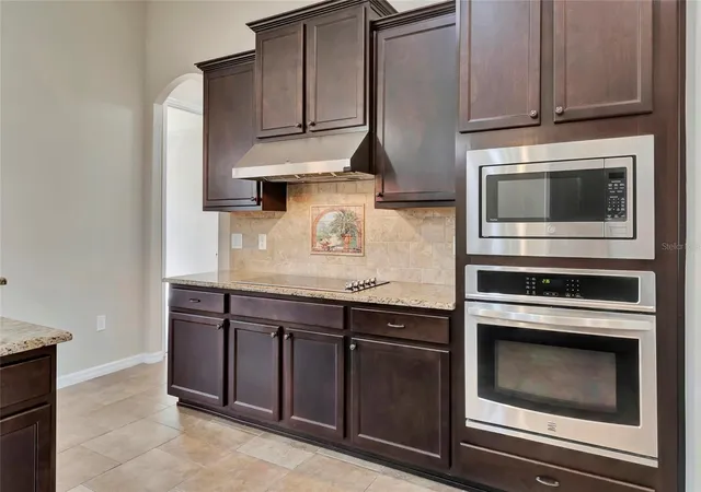Photo 3 of Single family home for sale at 10816 Wyandotte Dr, Clermont, FL 34711 | MLS# G5104227 | Listing updated on 2026-08-07