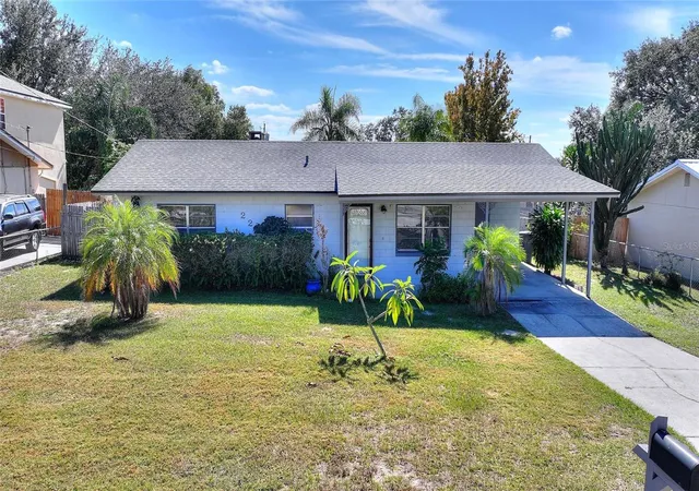 Photo 2 of Single family home for sale at 221 Dorothy St, Auburndale, FL 33823 | MLS# P4936960 | Listing updated on 2026-08-11