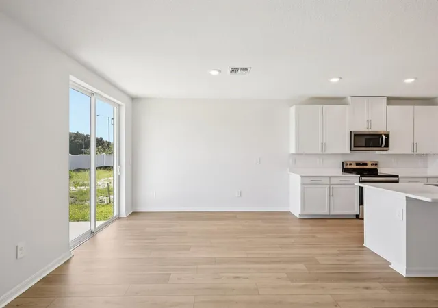 Photo 2 of Single family home for sale at 10425 Abundance Grv Way, Parrish, FL 34219 | MLS# O6358823 | Listing updated on 2026-10-26