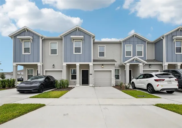 Photo 2 of Townhouse for sale at 6159 Peaceful Park Way, Clermont, FL 34714 | MLS# O6358858 | Listing updated on 2026-10-07